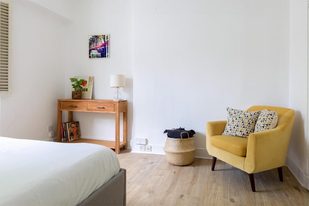 Beautiful 2 Bedrooms Apartment In Knightsbridge ลอนดอน ภายนอก รูปภาพ